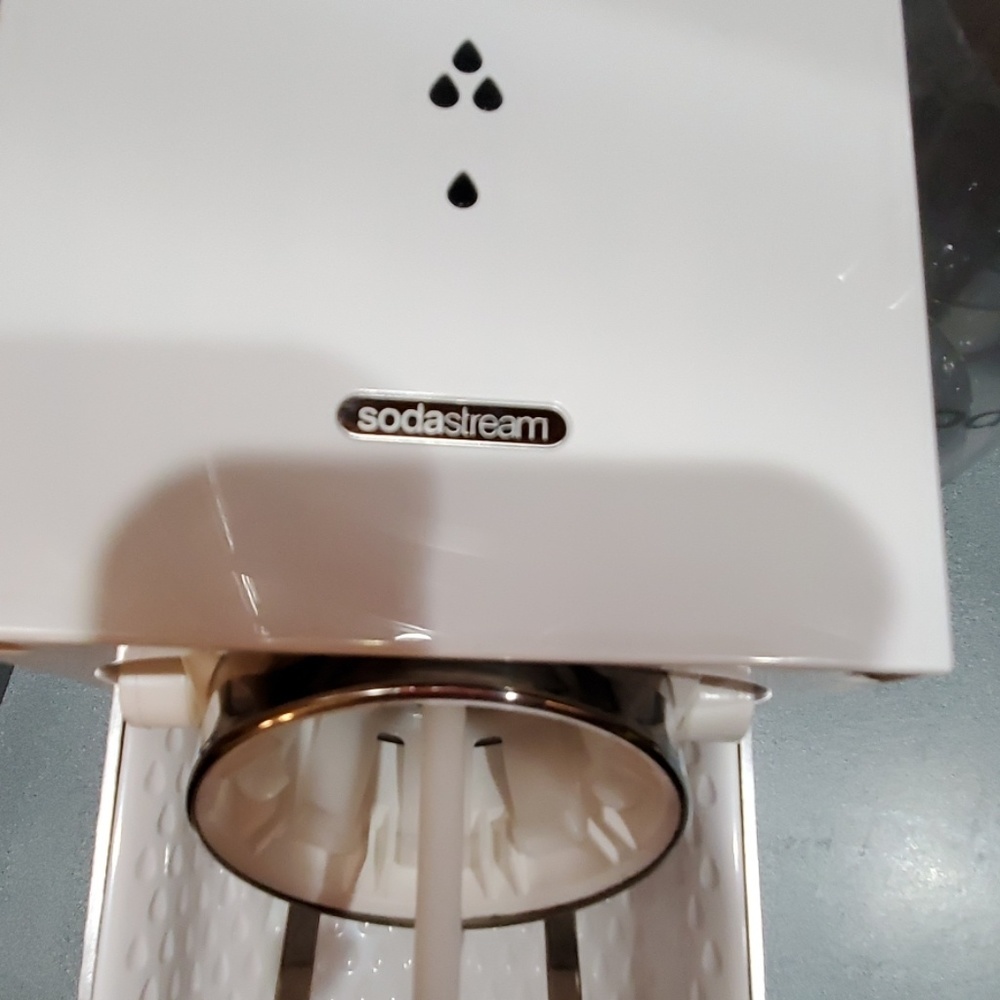 Sodastream machine  ****machine only****